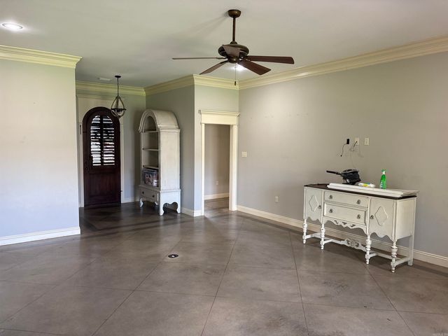 230 Chapel Creek, Conway, AR 72034