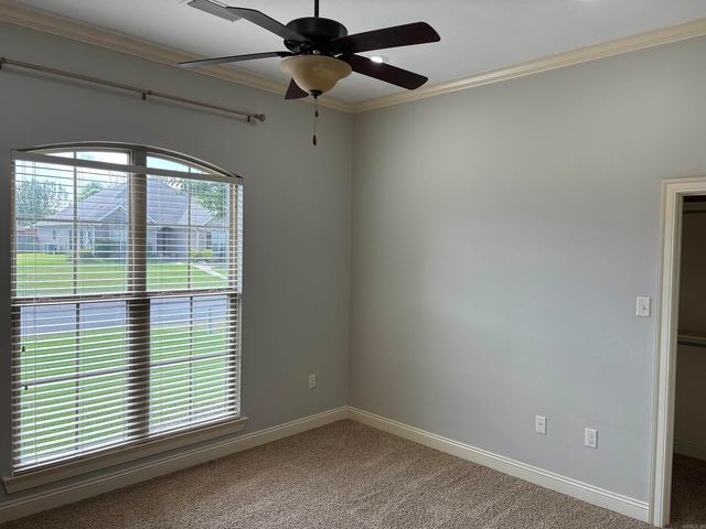 230 Chapel Creek, Conway, AR 72034