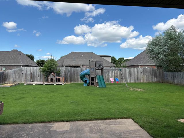 230 Chapel Creek, Conway, AR 72034