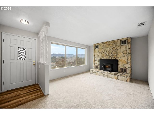 8981 GARDEN VALLEY Rd, Roseburg, OR 97470