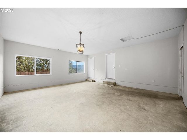 8981 GARDEN VALLEY Rd, Roseburg, OR 97470