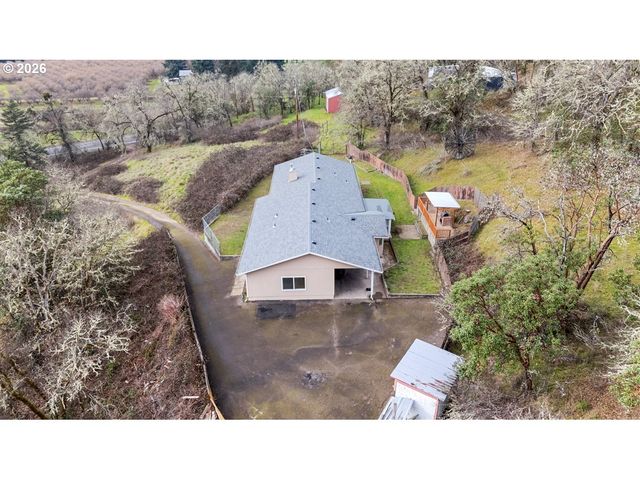 8981 GARDEN VALLEY Rd, Roseburg, OR 97470