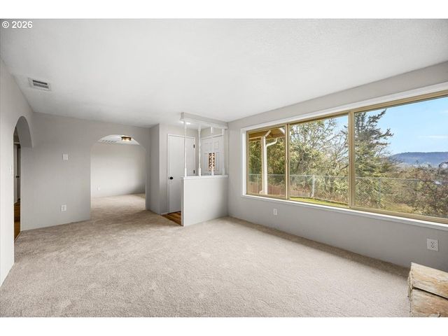 8981 GARDEN VALLEY Rd, Roseburg, OR 97470