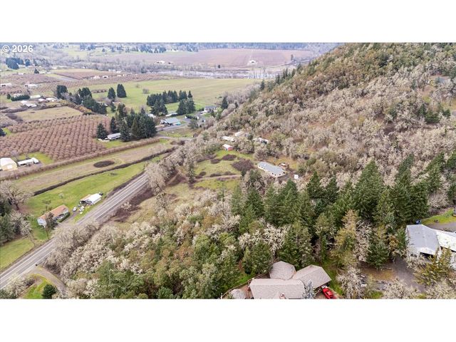 8981 GARDEN VALLEY Rd, Roseburg, OR 97470