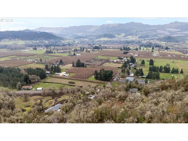 8981 GARDEN VALLEY Rd, Roseburg, OR 97470