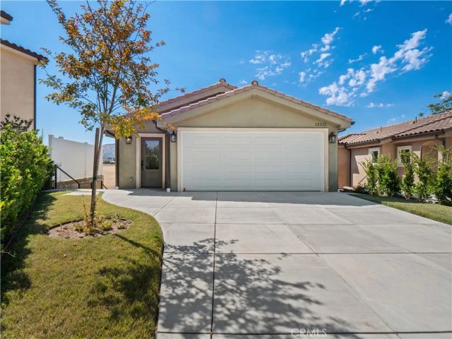 12515 Haleh Lane, Sylmar, CA 91342