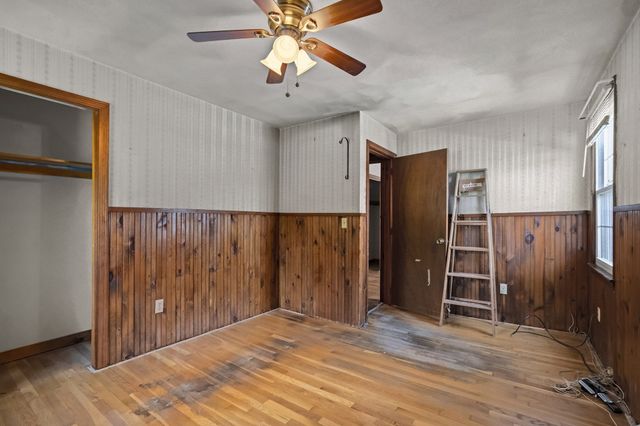 127 Kenmar Dr, Somerset, MA 02726