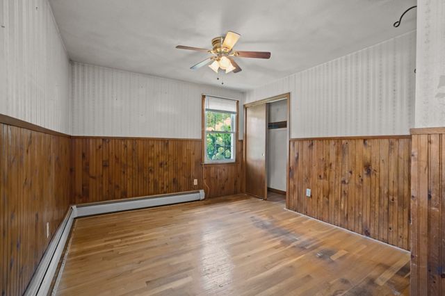 127 Kenmar Dr, Somerset, MA 02726
