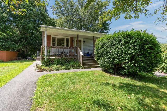 127 Kenmar Dr, Somerset, MA 02726