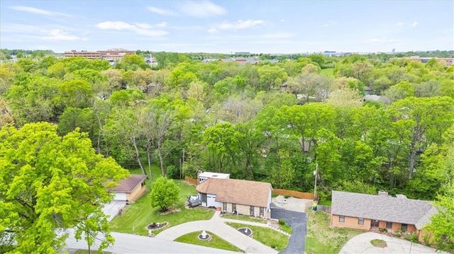 8731 Greeley Drive, Kansas City, KS 66109