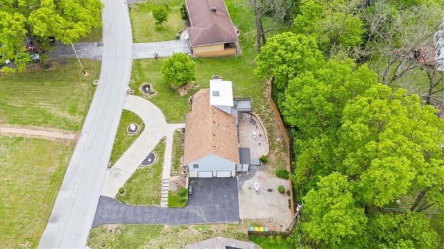 8731 Greeley Drive, Kansas City, KS 66109