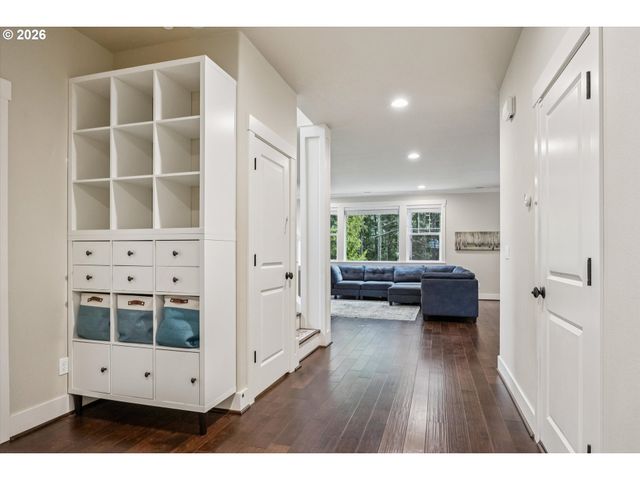 7752 Sw CHARLES Ter, Beaverton, OR 97007