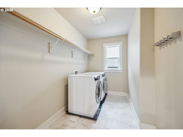 7752 Sw CHARLES Ter, Beaverton, OR 97007