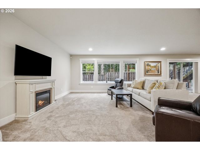 7752 Sw CHARLES Ter, Beaverton, OR 97007