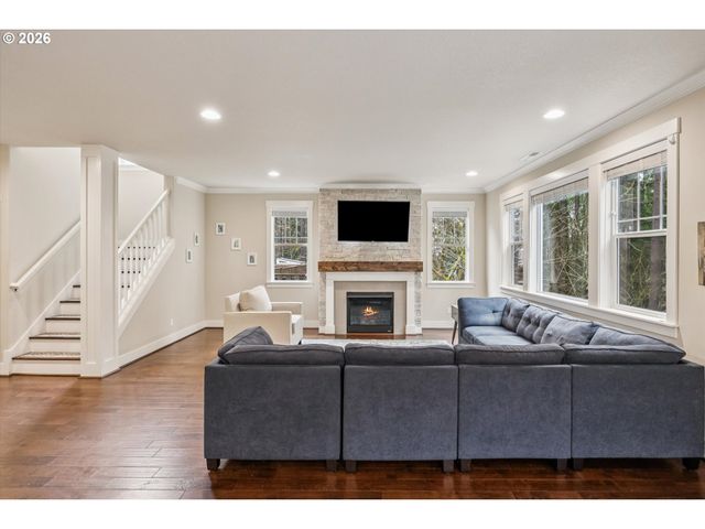 7752 Sw CHARLES Ter, Beaverton, OR 97007