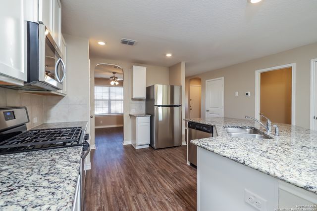 850 Brown Thrasher, San Antonio, TX 78253