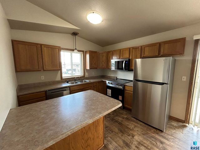 507 Almond Ave Avenue, Harrisburg, SD 57032