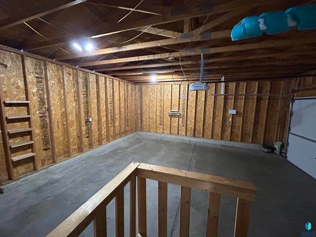 507 Almond Ave Avenue, Harrisburg, SD 57032