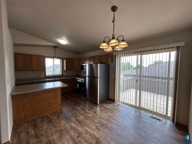 507 Almond Ave Avenue, Harrisburg, SD 57032