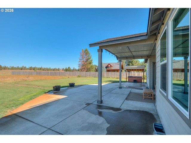 53475 BRIDGE Dr, La Pine, OR 97739