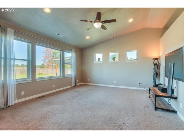 53475 BRIDGE Dr, La Pine, OR 97739