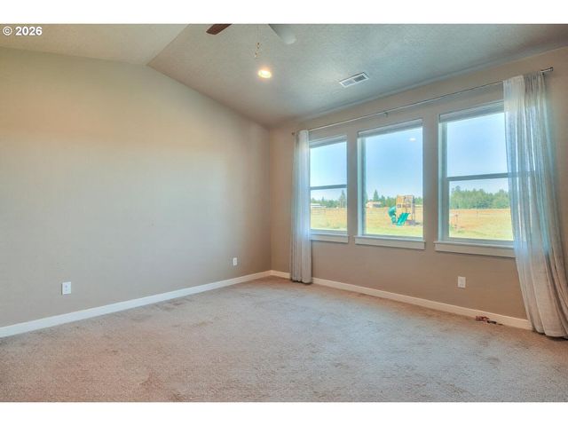 53475 BRIDGE Dr, La Pine, OR 97739