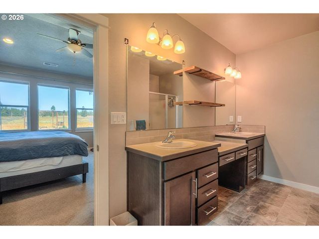 53475 BRIDGE Dr, La Pine, OR 97739