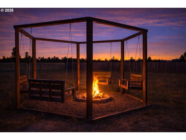 53475 BRIDGE Dr, La Pine, OR 97739