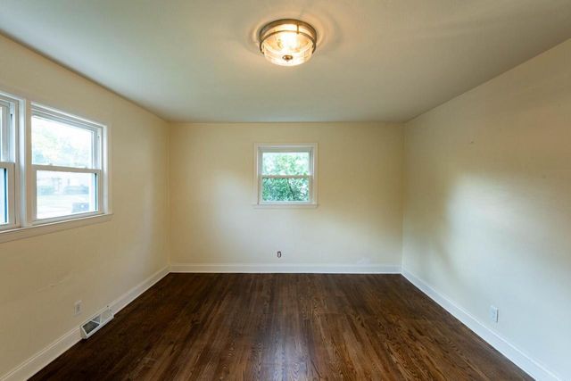 1153 N 11th AVENUE, West Bend, WI 53090