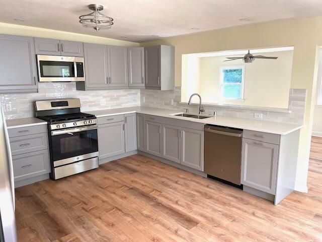 1153 N 11th AVENUE, West Bend, WI 53090