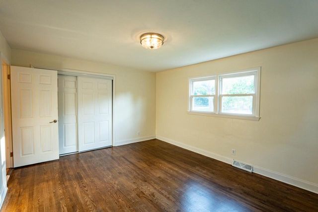 1153 N 11th AVENUE, West Bend, WI 53090