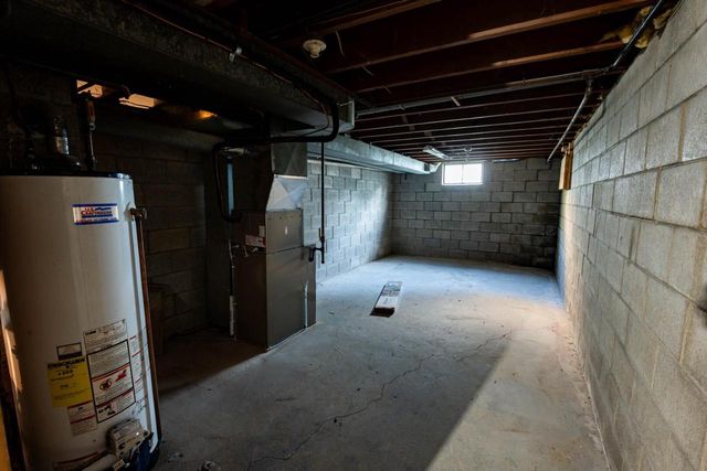 1153 N 11th AVENUE, West Bend, WI 53090