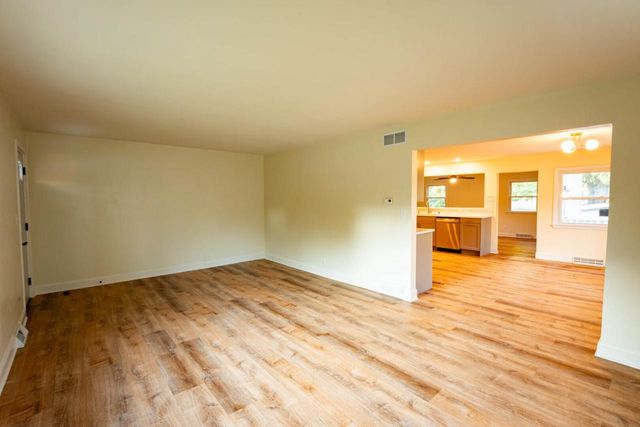 1153 N 11th AVENUE, West Bend, WI 53090