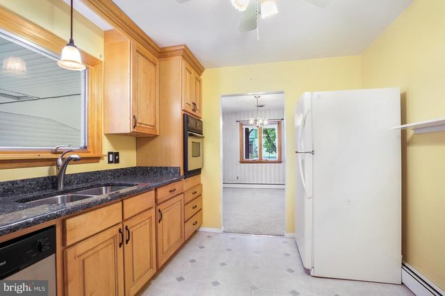 1403 DISNEY RD, Severn, MD 21144