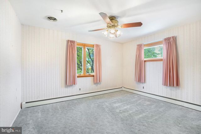 1403 DISNEY RD, Severn, MD 21144