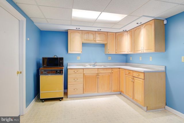 1403 DISNEY RD, Severn, MD 21144