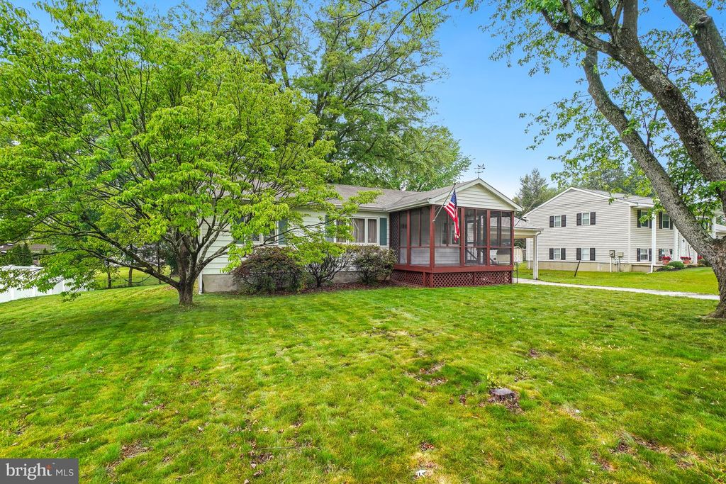 1403 DISNEY RD, Severn, MD 21144