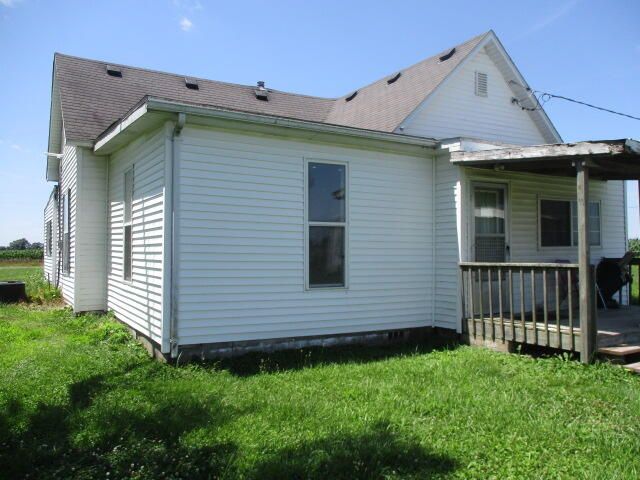 17750 N RTE. Z, Centralia, MO 65240
