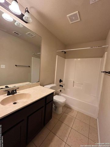 1137 BROWN ROCK DR, New Braunfels, TX 78130
