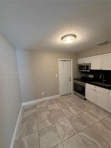 9250 SW 168th St 9252, Palmetto Bay, FL 33157