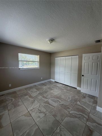 9250 SW 168th St 9252, Palmetto Bay, FL 33157