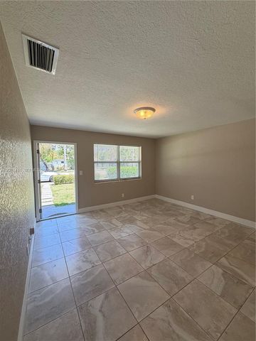 9250 SW 168th St 9252, Palmetto Bay, FL 33157