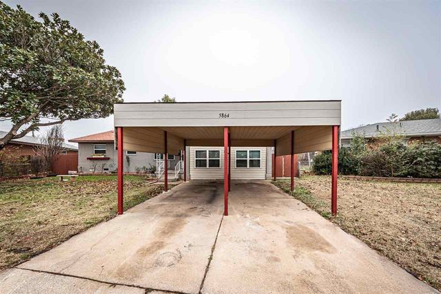 5864 NW Dearborn Ave, Lawton, OK 73505