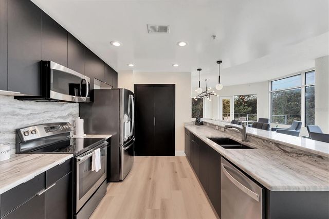 525 E JACKSON STREET 302, Orlando, FL 32801