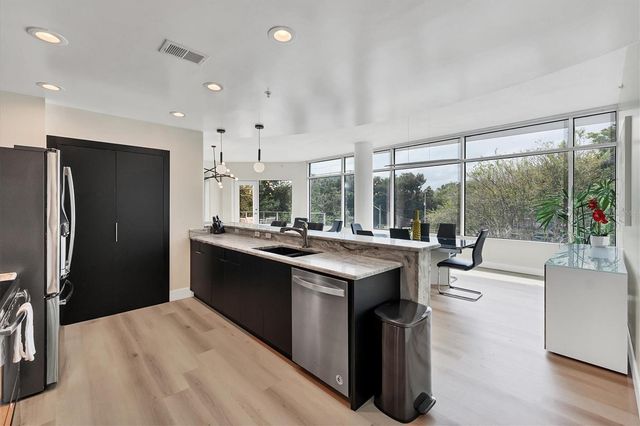 525 E JACKSON STREET 302, Orlando, FL 32801