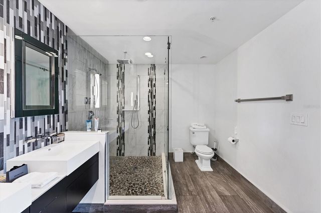 525 E JACKSON STREET 302, Orlando, FL 32801