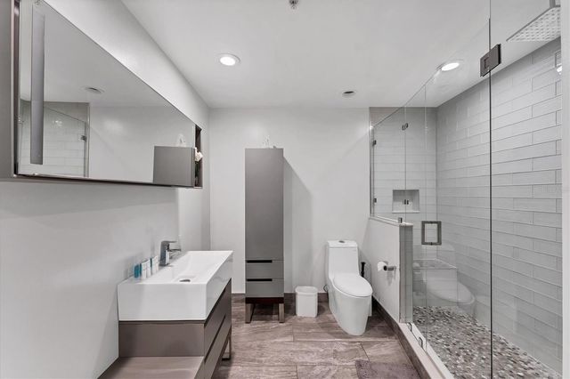 525 E JACKSON STREET 302, Orlando, FL 32801