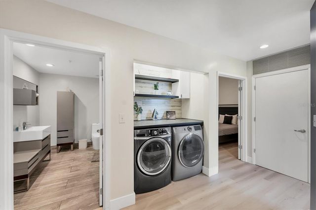 525 E JACKSON STREET 302, Orlando, FL 32801