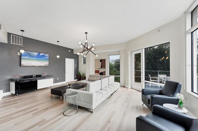 525 E JACKSON STREET 302, Orlando, FL 32801