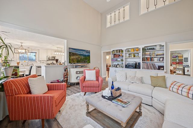 15027 Madison Pike, Morning View, KY 41063